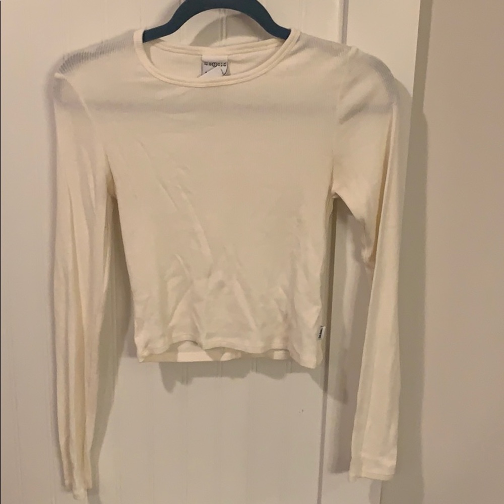 Cream long sleeved crop top
